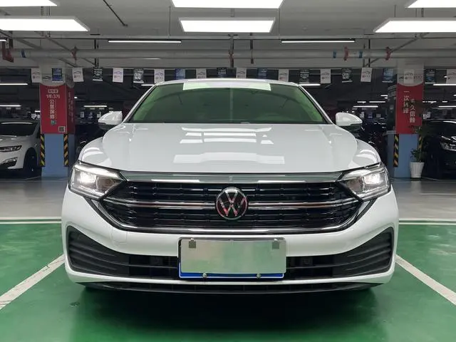 Volkswagen Sagitar Facelift Two 300TSI DSG Beyond Edition