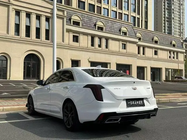 Cadillac Cadillac CT4 28T luxury