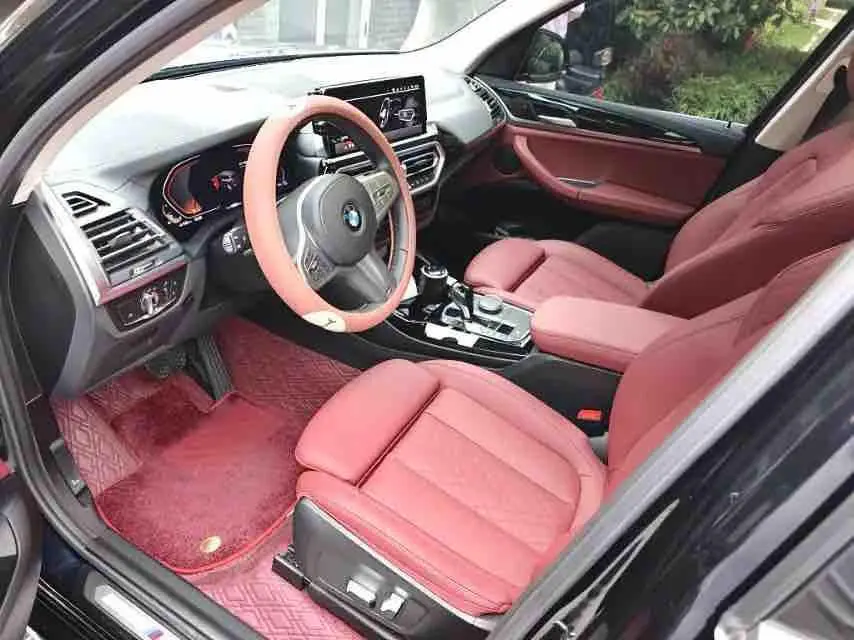 BMW BMW X3 xDrive25i M sports suit