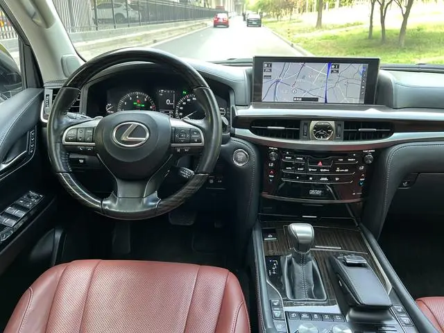 Lexus Lexus LX 570 Premium Deluxe Edition