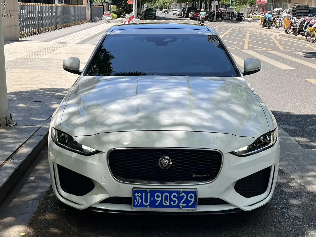 Jaguar Jaguar XEL 2.0T 200PS R-DYNAMIC Youth Sports Edition