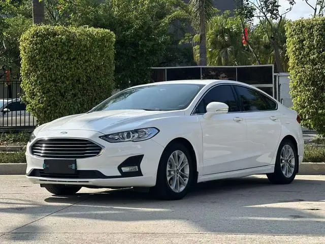 Ford Mondeo EcoBoost 180 fashion type
