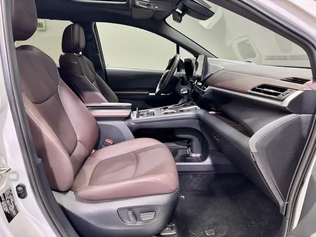 TOYOTA Grevia Smart hybrid dual engine 2.5L four-wheel drive Premium PLUS Edition