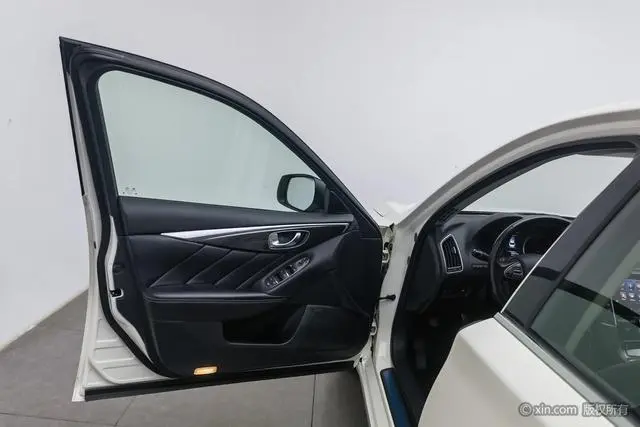 Infiniti Infiniti Q50L 2.0T Comfort Edition