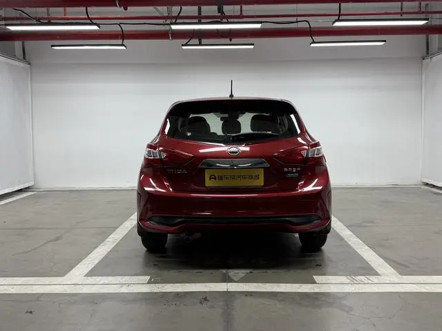 Nissan TIIDA 1.6L CVT Smart Travel Edition
