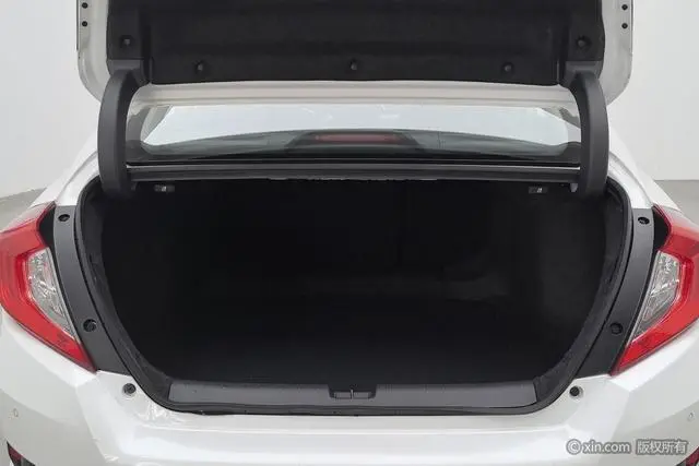 Honda Civic 220TURBO CVT Dynamic Version Country VI