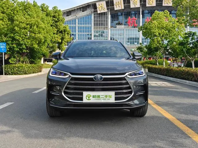 BYD Tang DM DM 2.0T four-wheel drive high-performance version of the Genesis flagship