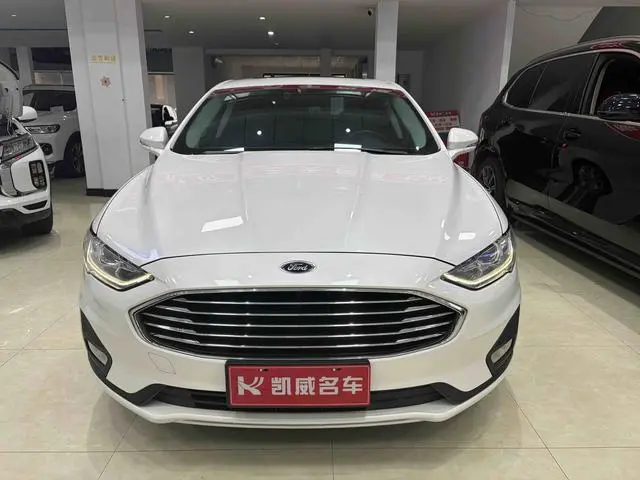 Ford Mondeo EcoBoost 200 fashion type
