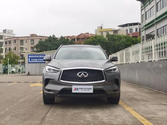 Infiniti Infiniti QX50 2.0T two-wheel drive pilot version