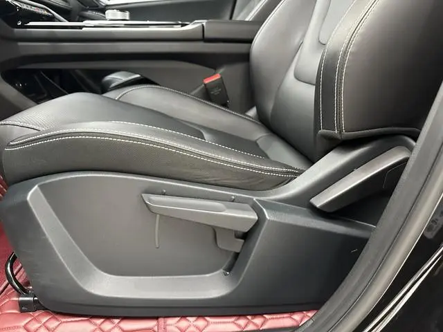 Jianghuai Yiwei JAC QX PHEV 120km Jinxiang Edition