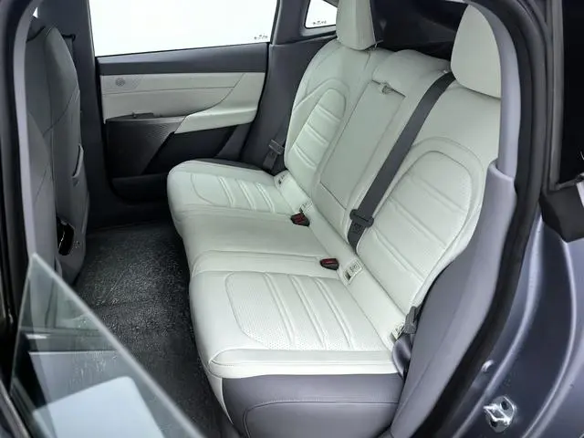 Dongfeng eπ eπ007 Pure electric 540 four-wheel drive Max version