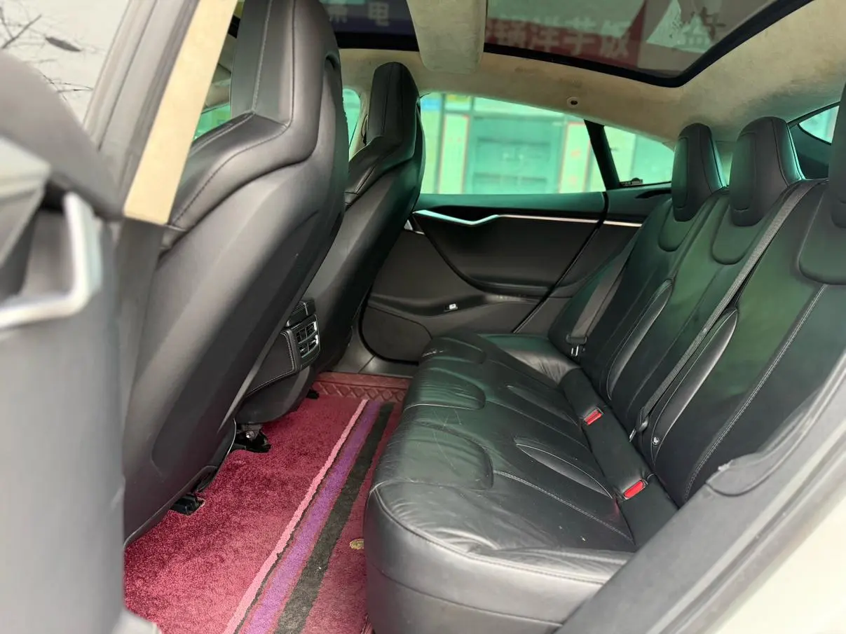 Tesla Model S 90D