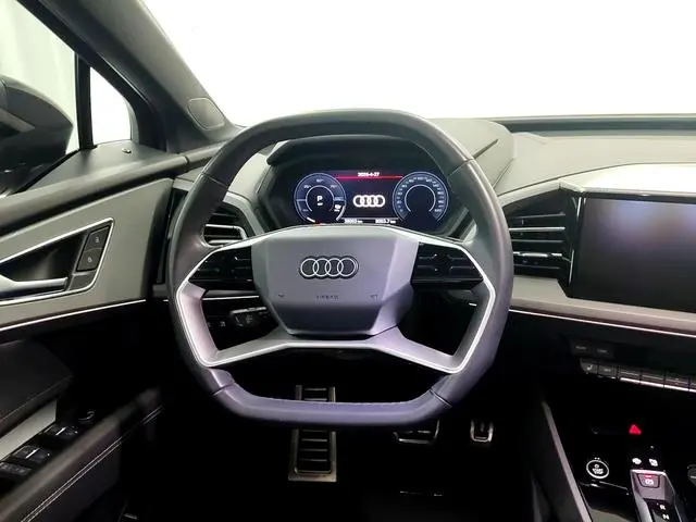 Audi Audi Q5 e-tron 40 e-tron Xingyao Mecha Set