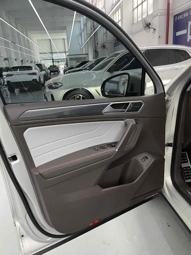 Volkswagen Tiguan L 380TSI automatic four-wheel drive R-Line ultimate 7-seater