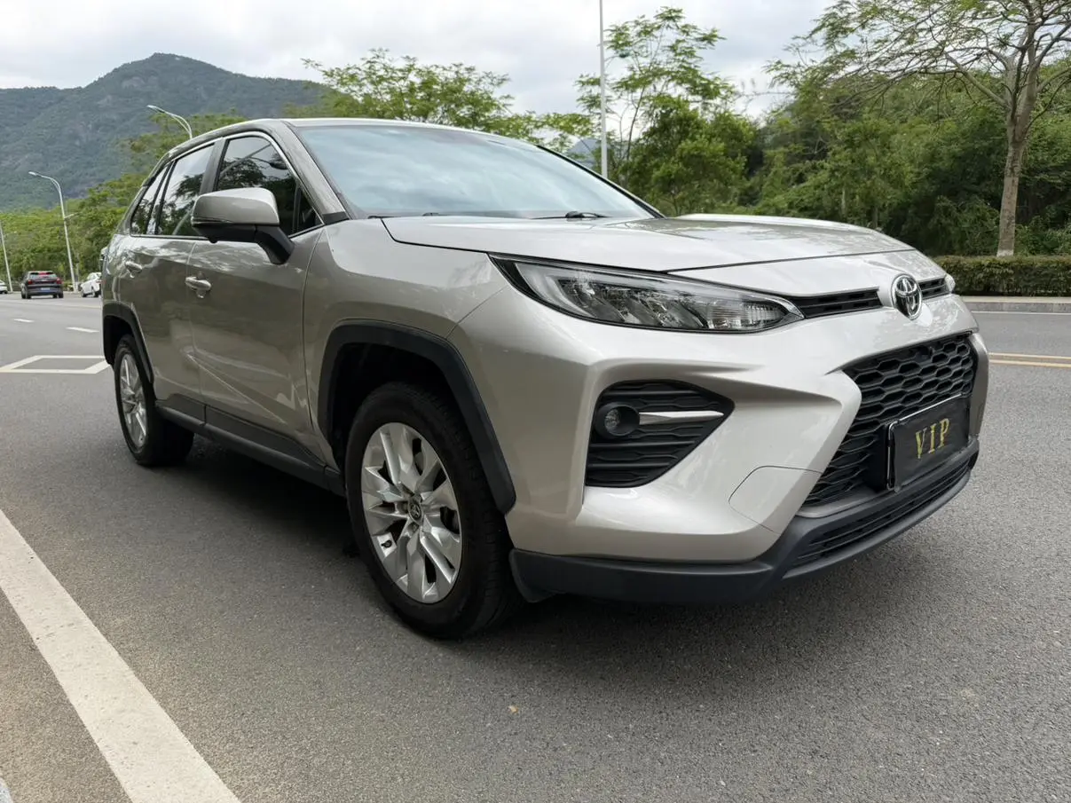 TOYOTA Wilanda 2.0L two-wheel drive leading version
