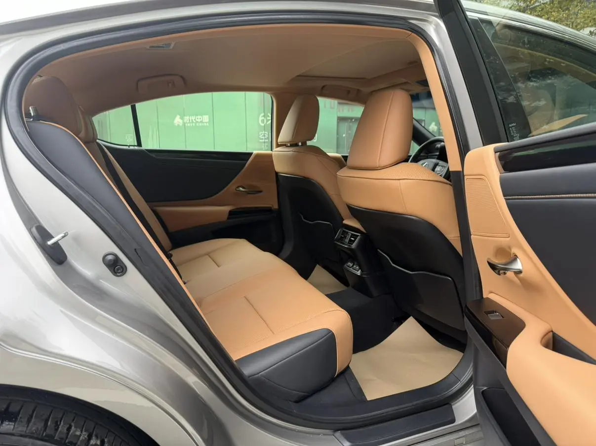 Lexus Lexus ES 200 Excellent Edition