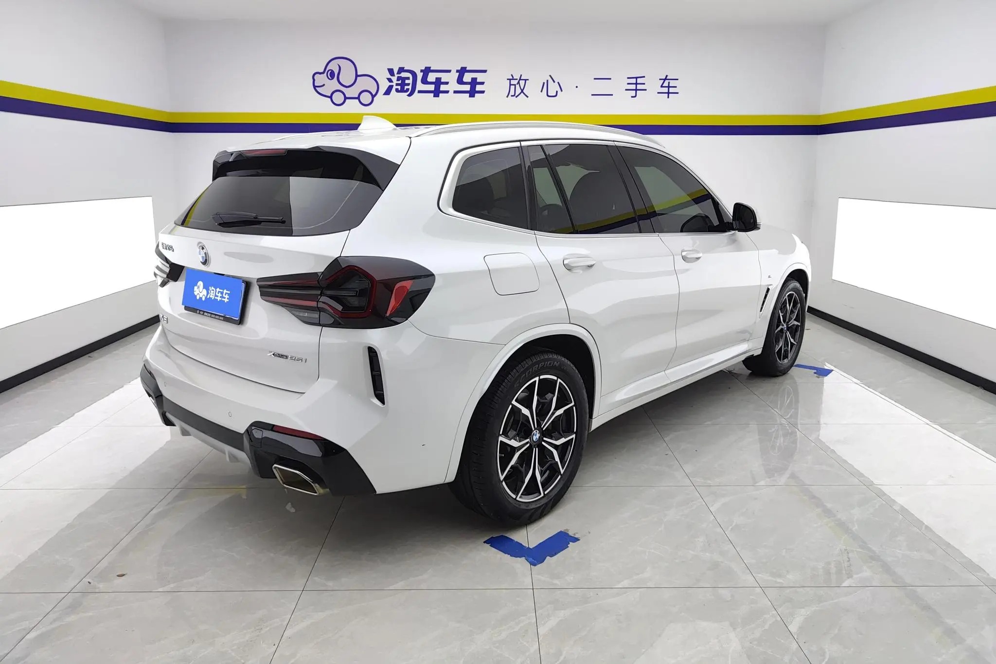 BMW BMW X3 xDrive25i M sports suit