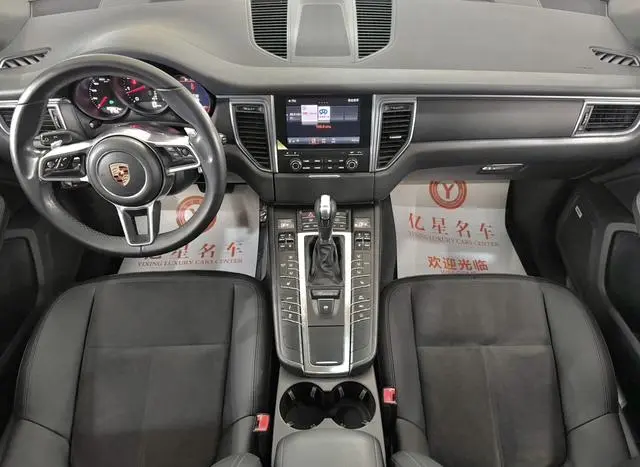 Porsche Macan Macan 2.0T