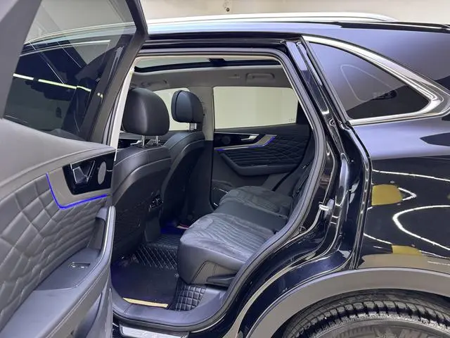 Hongqi Hongqi HS5 Facelift 2.0T Zhilian Flag Enjoy Edition