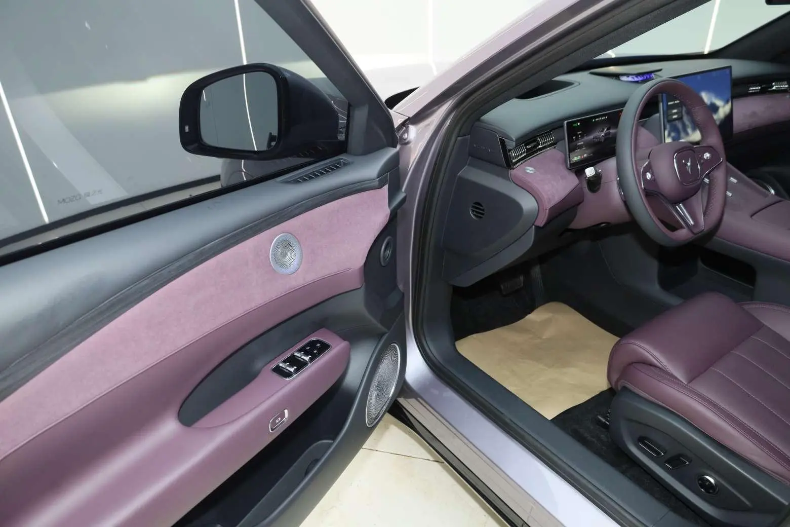 VOYAH Lan Tu FREE FREE+ four-wheel drive dry version