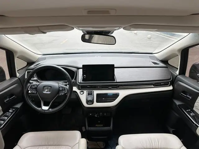 Honda Ai Lishen 2.0L e: HEV Deluxe Edition