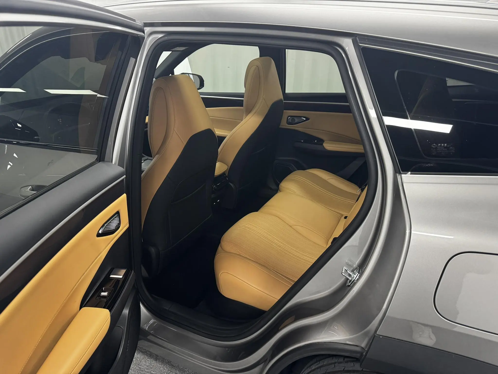 Geely Galaxy Galaxy L7 1.5T DHT 115km Starship