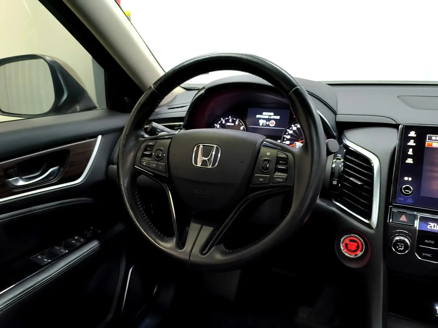 Honda Crown Road 240TURBO two-wheel drive Comfort edition