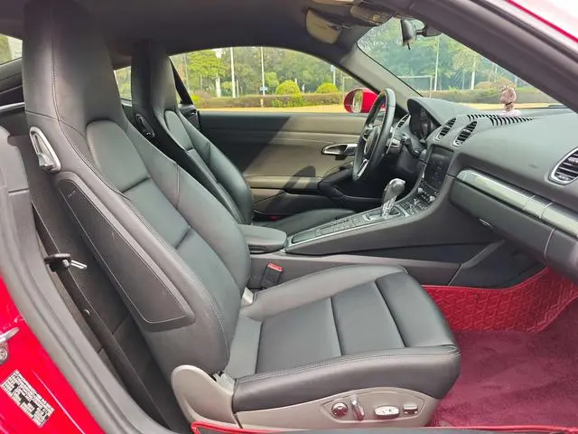 Porsche Porsche 718 Cayman 2.0T