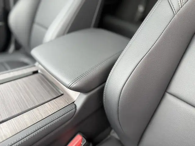 Jaguar Jaguar XFL 2.0T P200 two-wheel drive Elite Deluxe Edition