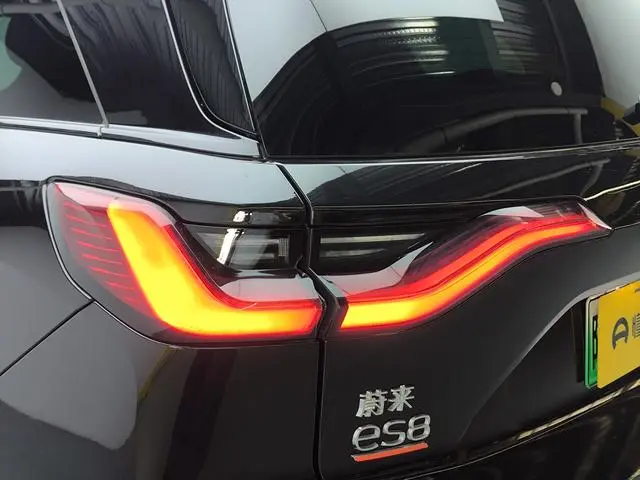 NIO NIO ES8 580KM six-seater version