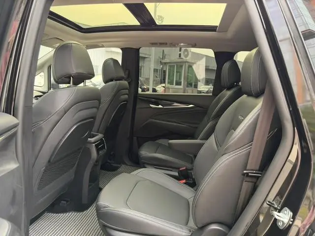 Maxus Chase G50 PLUS 1.5T automatic escort version