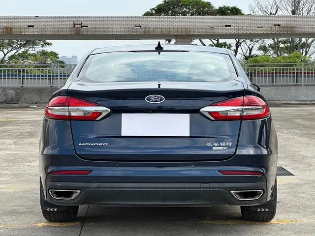 Ford Mondeo EcoBoost 180 fashion type