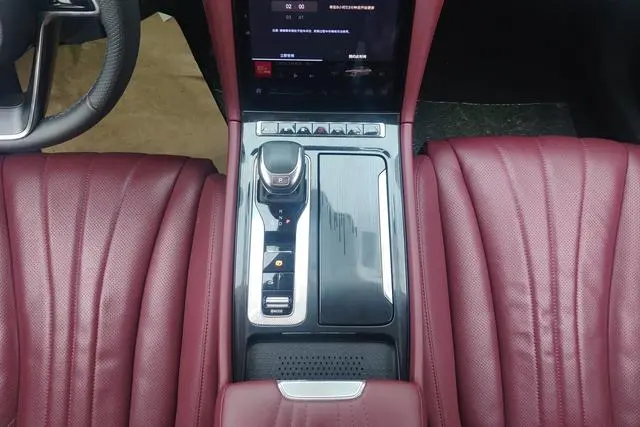 Hongqi Hongqi H5 2.0T Automatic Zhilian Qichang Version