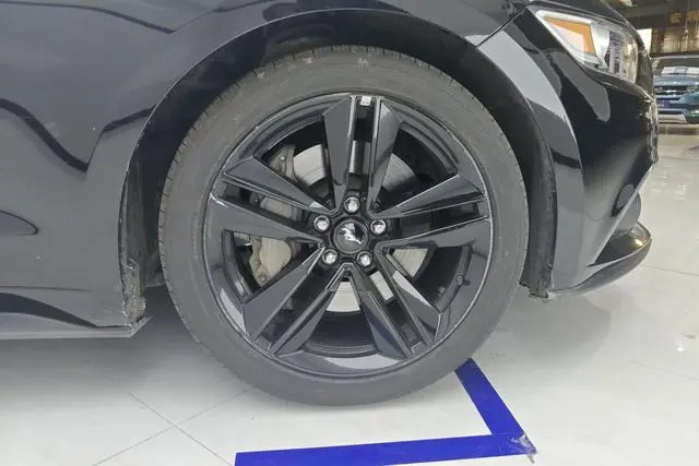 Ford Mustang 2.3T Performance Version
