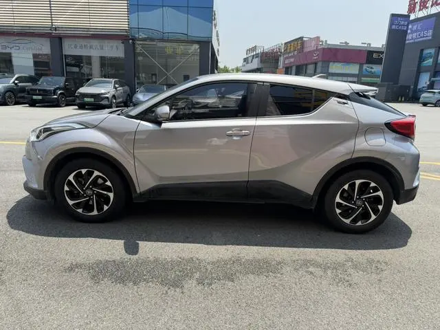 TOYOTA IZOA 2.0L Yichi Edition Country VI