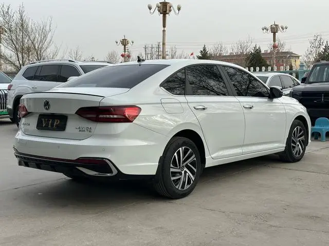 Volkswagen Lavida 300TSI DSG Starry Sky Manyi Edition