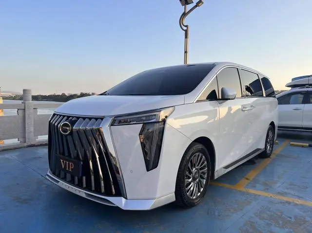 GAC Trumpchi M8 Master Series 2.0TM Hybrid Extreme Edition