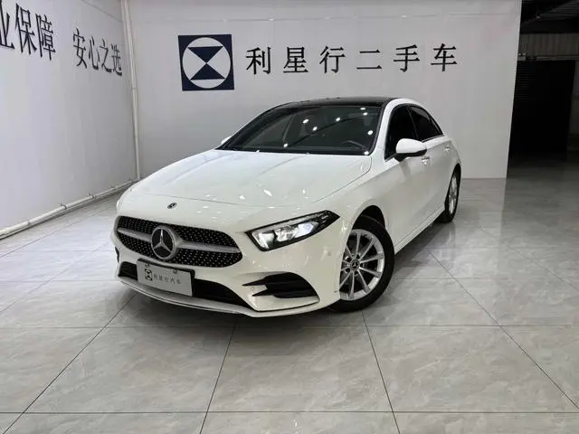 Mercedes-Benz Mercedes-Benz A-class A 200 L sports sedan fashion Version