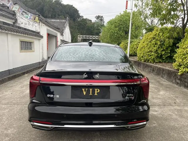 Hongqi Hongqi H5 1.5T DCT Zhilian Flag Rhyme Version