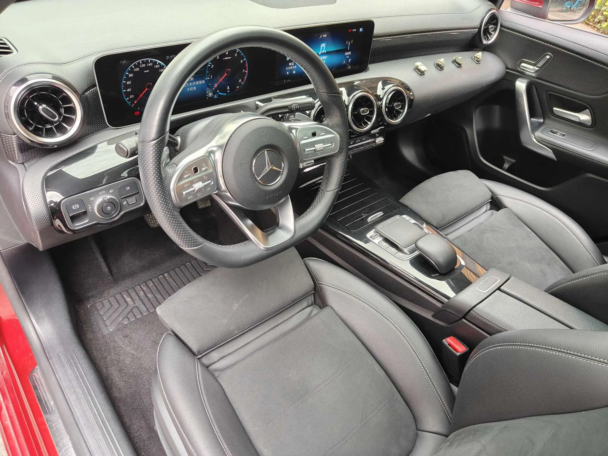 Mercedes-Benz Mercedes-Benz A-class A 200 L sports sedan