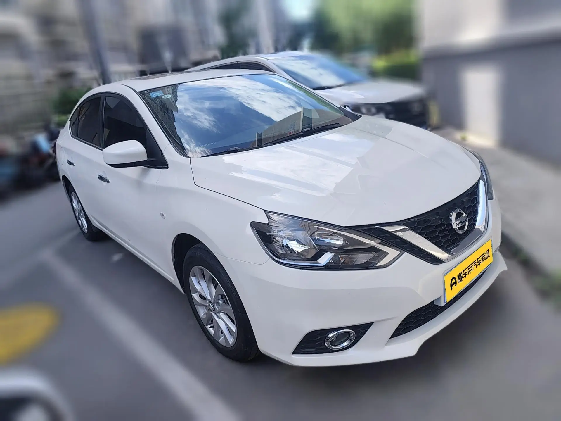 Nissan Xuan Yi Classic 1.6 XL CVT Deluxe Edition