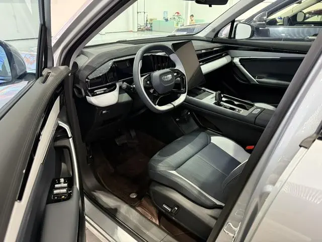 Geely Boyue L 1.5TD DCT Premium Edition