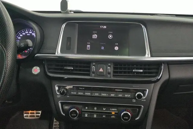 Kia Kia K5 1.6T automatic LUX