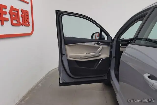 LYNK & CO Lynk & Co. 06 EM-P 84KM battery life version Pro