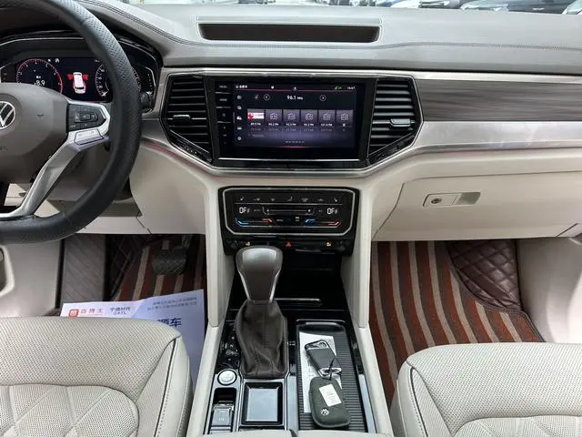 Volkswagen Weiran 380TSI Premium Edition