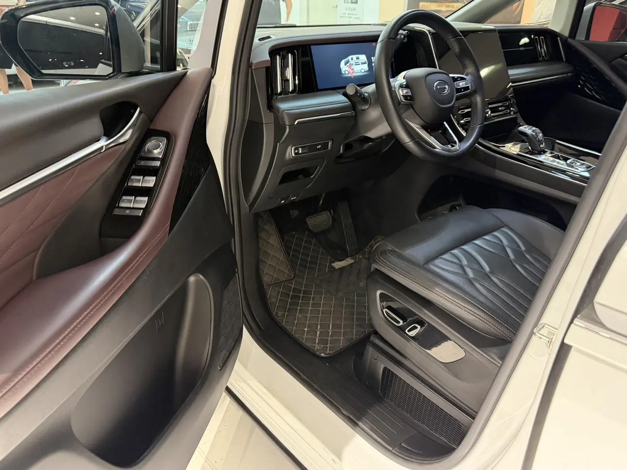 GAC Trumpchi M8 Master Series 2.0 TGDI Premium Edition