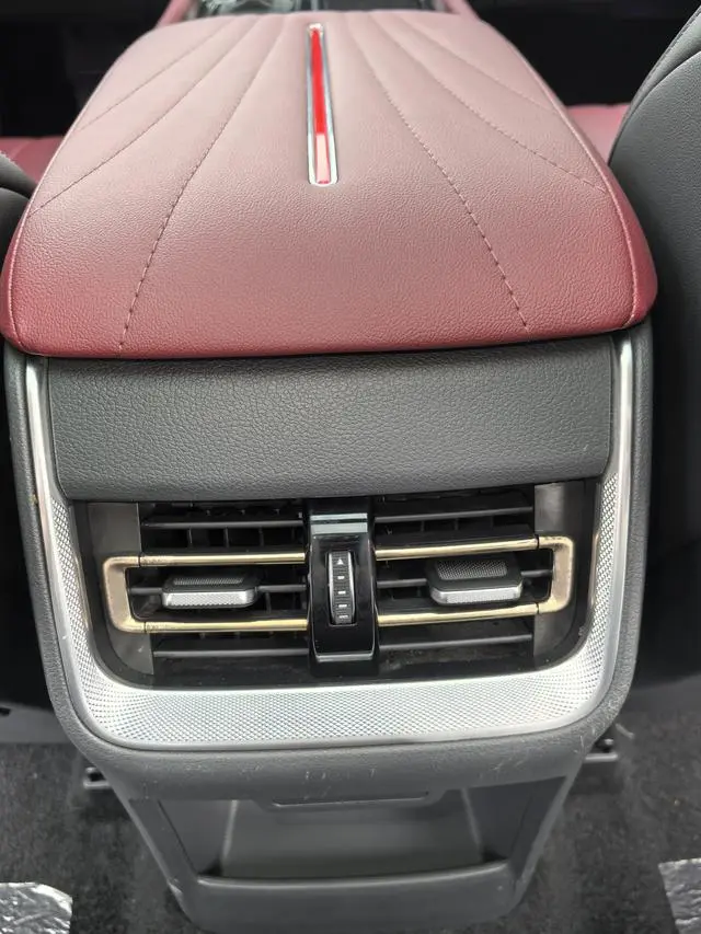 Hongqi Hongqi H5 2.0T Automatic Zhilian Qichang Version