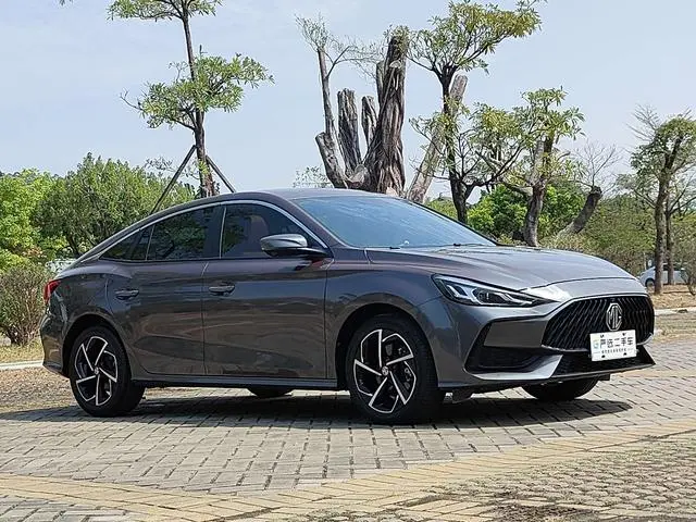 MG MG5 300TGI DCT Chaoyue Premium Edition