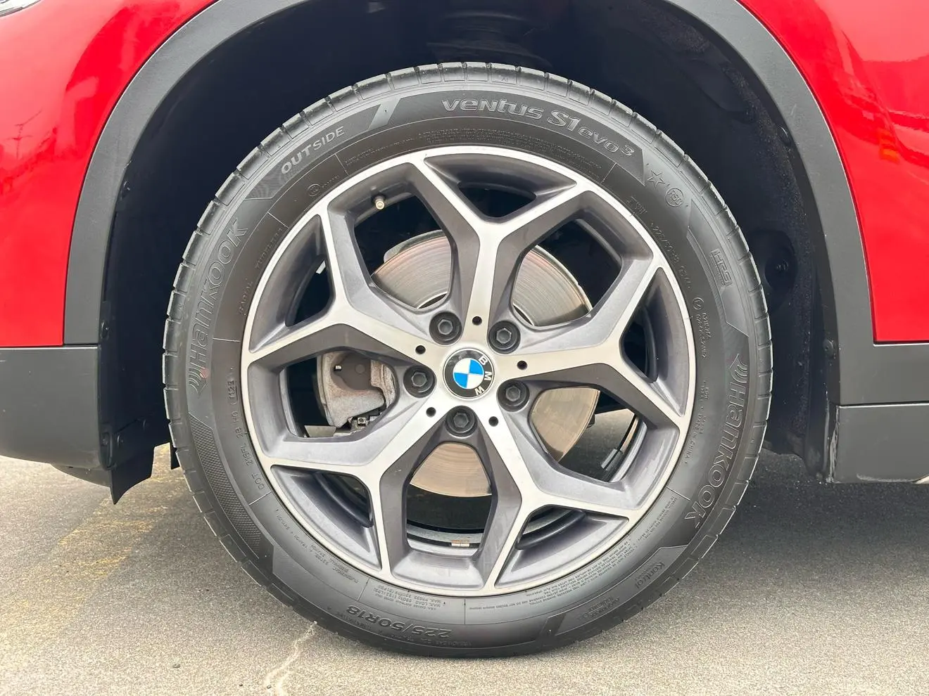 BMW BMW X1 sDrive18Li Exclusive type