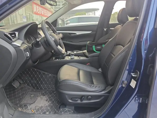 Infiniti Infiniti QX50 2.0T two-wheel drive fashion version